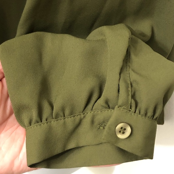 Foreign Exchange Olive Green Long Sleeve Blouse Button-Up Collar Studs Preowned - Picture 5 of 8